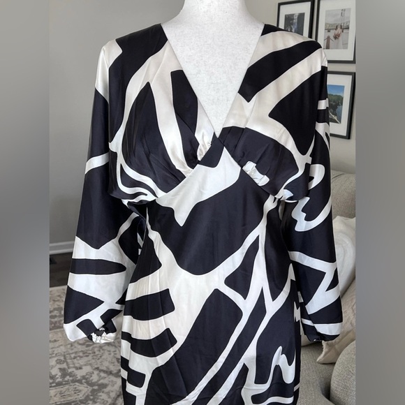 Banana Republic Factory Bloussant-Sleeve Midi Dress Satin Feel Size 4 New - Picture 4 of 12